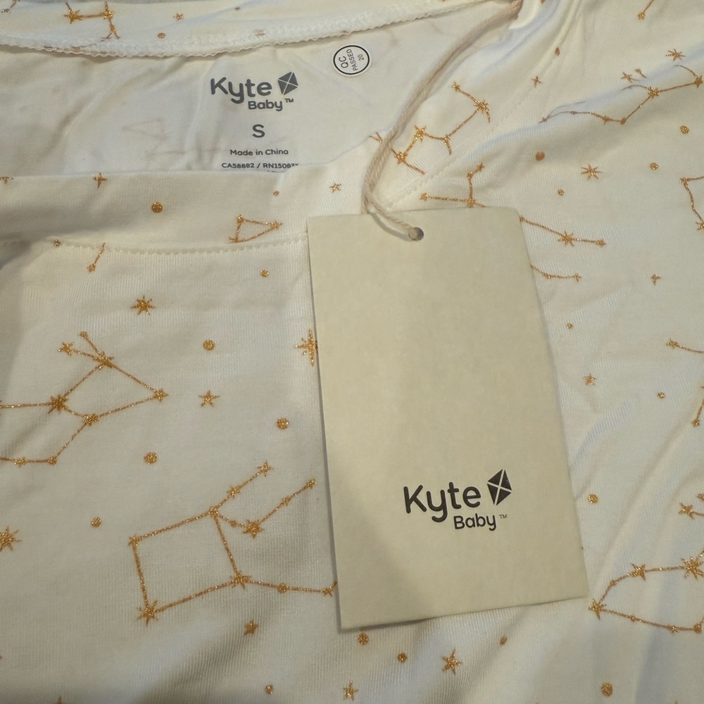 Kyte BABY Cream Starry Pajama Set - Picture 5 of 6